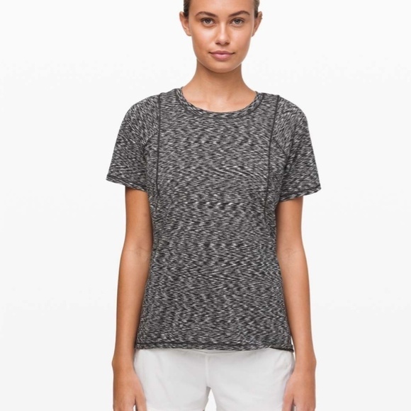 ❤️ LULULEMON Make miles count Short Sleeve Top J4 - Picture 3 of 8